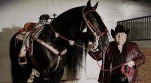 El Coyote y su banda Tierra Santa